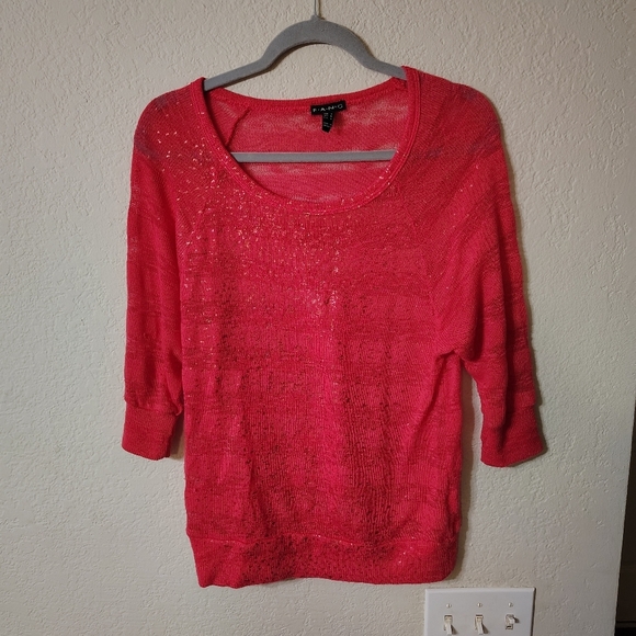 Coral Top Casual, Sophisticated, classic, sparkle, Cottage Core, Elegant funtime - Picture 2 of 8